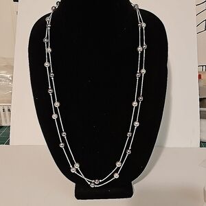 RMN Vintage Beautiful Gray Toned Faux Pearls on Silvertone 60" Necklace.